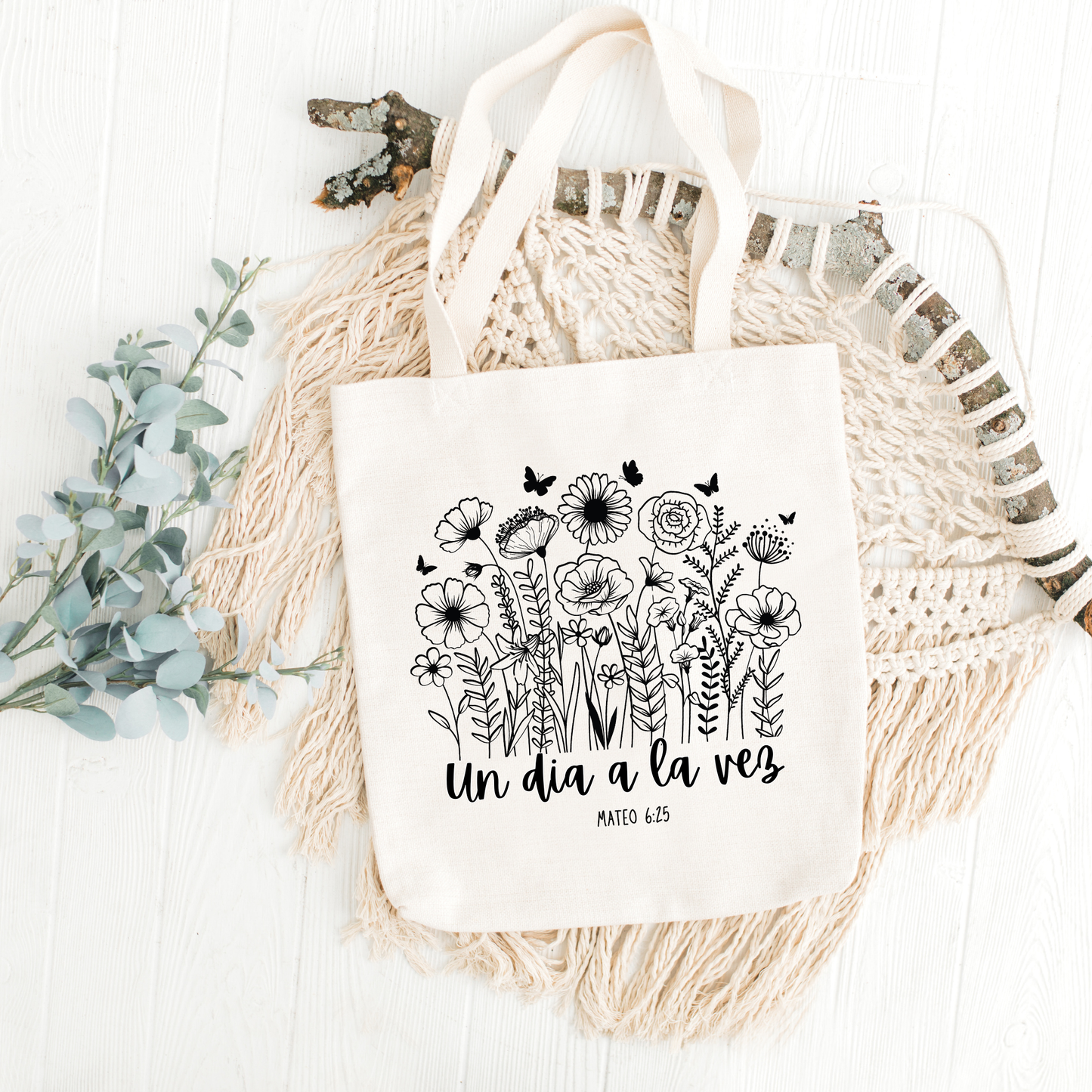 “Un dia a la vez” – Matthew 6:25 Floral Tote Bag