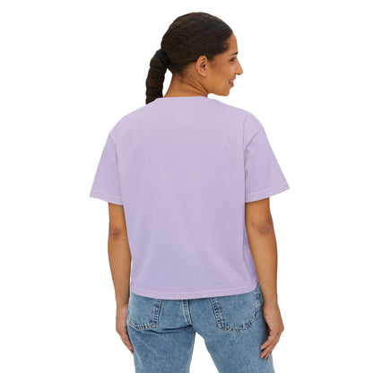 Boxy Tee — "Criando con fe, no con miedo" Floral Spanish Faith Tee